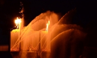 Puy du Fou - Jets d eau de nuit (08)