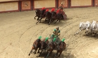 Puy du Fou - l arene (62)